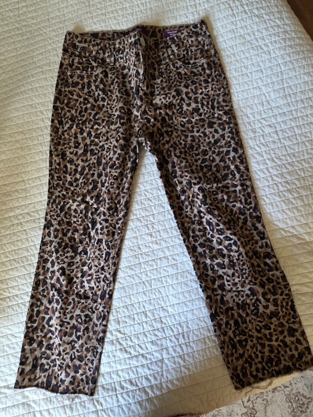 Gloria Vanderbilt Leopard-Print Cropped Jeans in Brown and Black